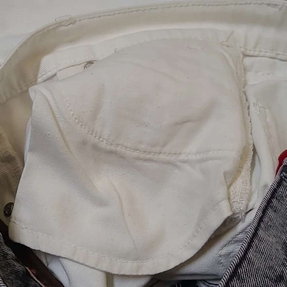 REVICE Two-Tone‎ Straight Jeans in White and Washed Gray